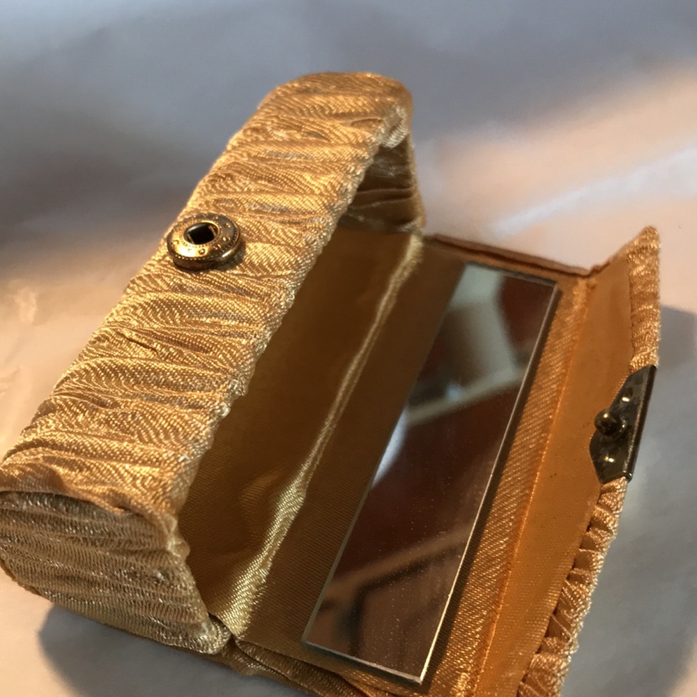 LIPSTICK CASE - Picture 2 of 3